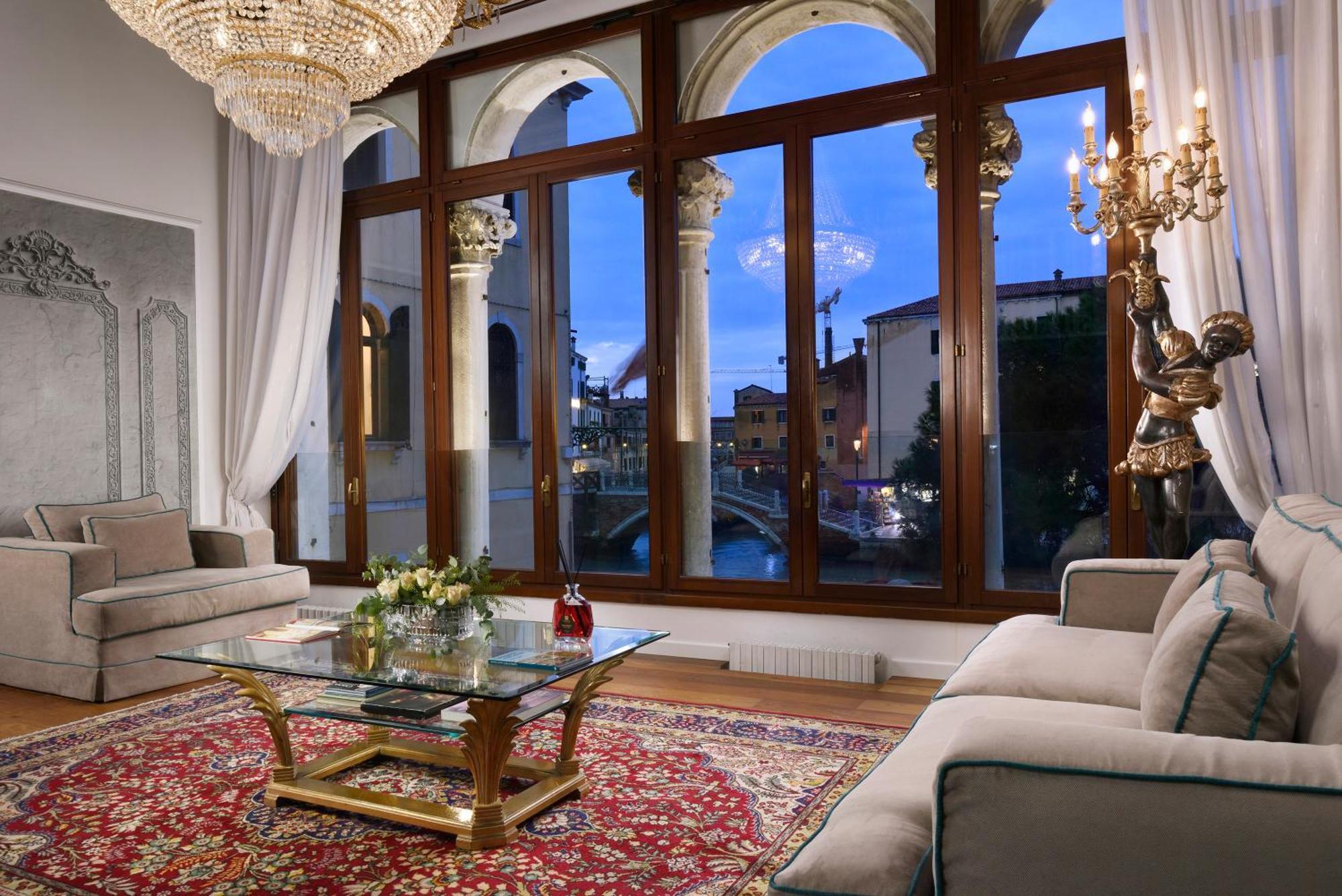 Swan Dolcevita Prestige Stay - Canal View & Exclusive Experience Venice Exterior photo