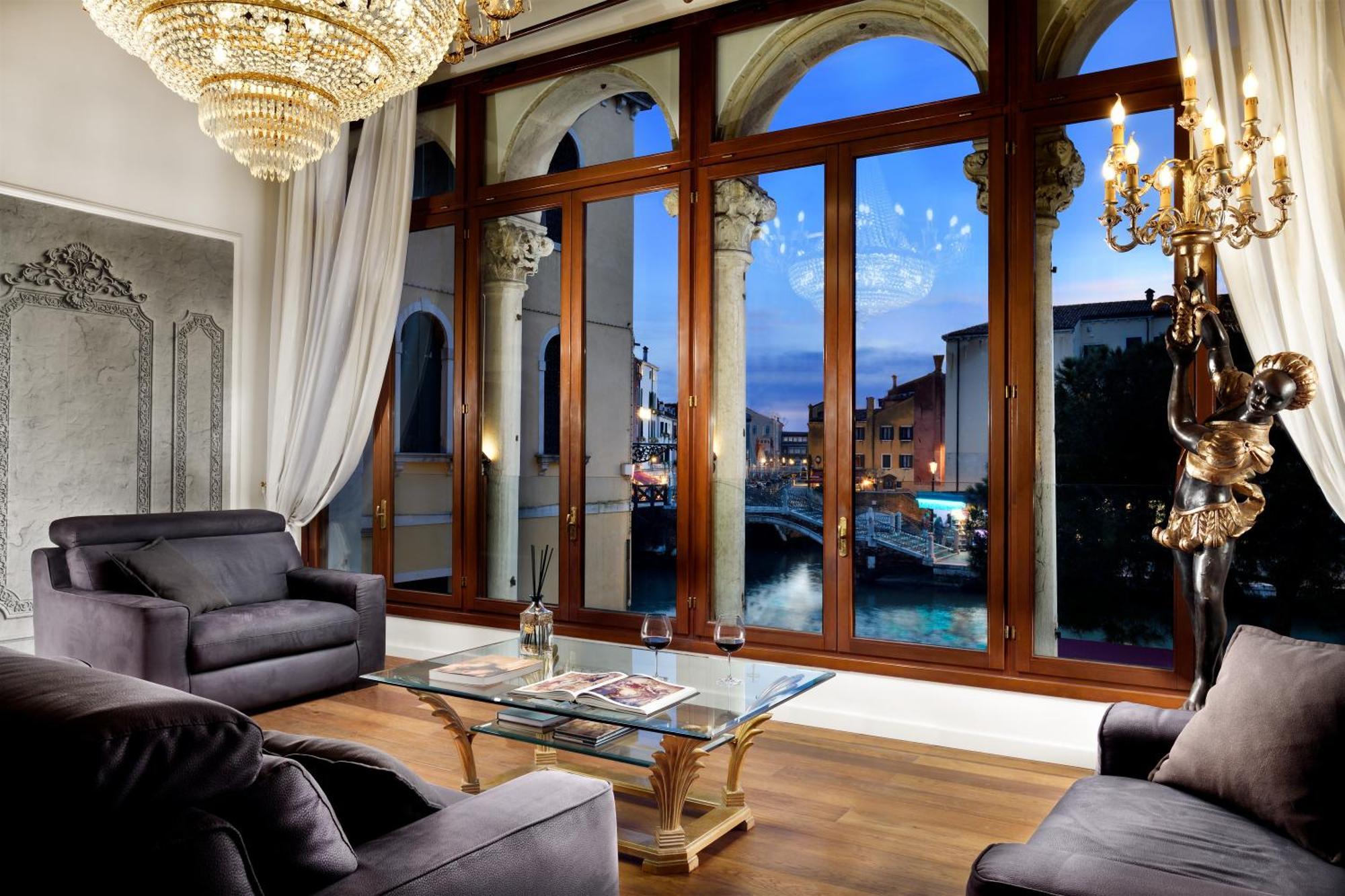 Swan Dolcevita Prestige Stay - Canal View & Exclusive Experience Venice Exterior photo