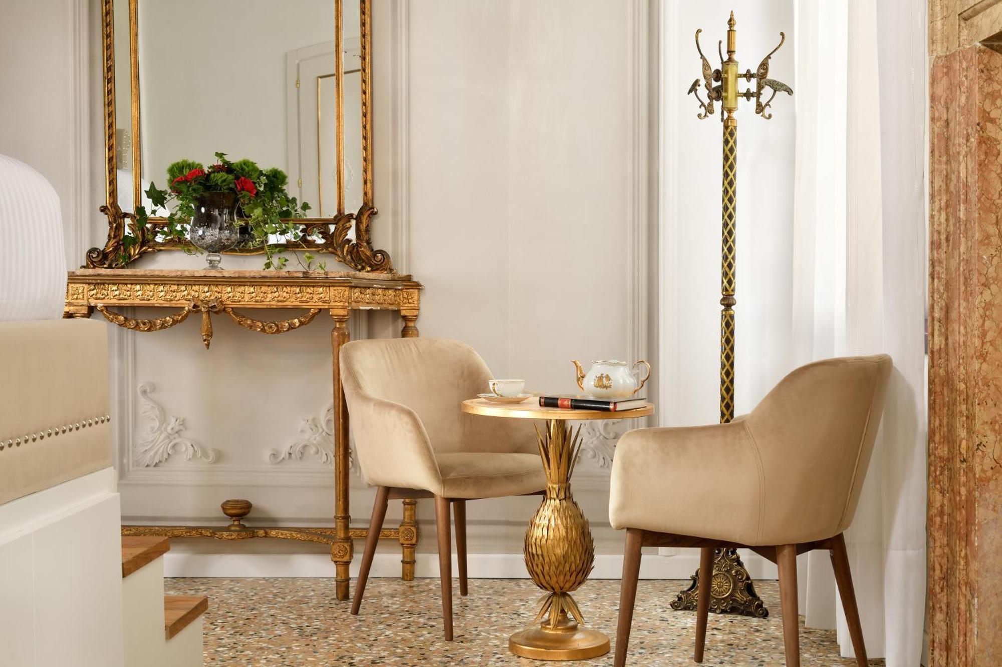 Swan Dolcevita Prestige Stay - Canal View & Exclusive Experience Venice Exterior photo